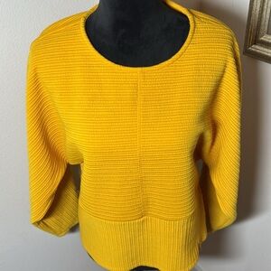 MARC NEW‎ YORK Andrew Marc Sz M Pullover Top blouse 
Dolman Sleeve Mango Yellow